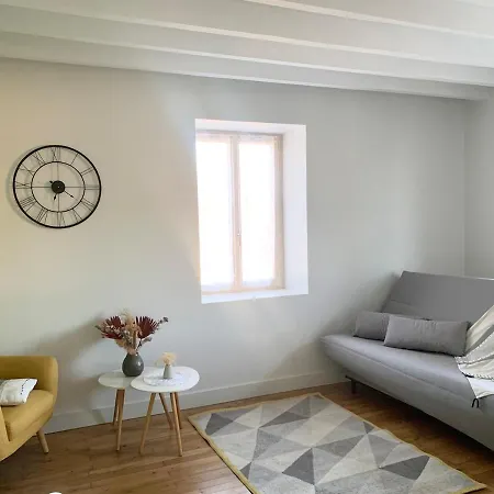Welcome To Beaujolais Apartment Le Perreon